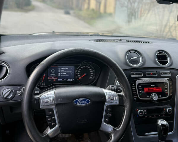 Черный Форд Мондео, объемом двигателя 2 л и пробегом 270 тыс. км за 5200 $, фото 8 на Automoto.ua