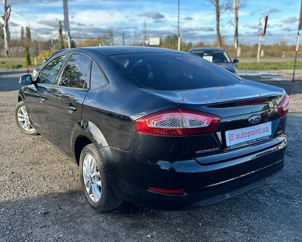 Черный Форд Мондео, объемом двигателя 1.6 л и пробегом 152 тыс. км за 5999 $, фото 7 на Automoto.ua