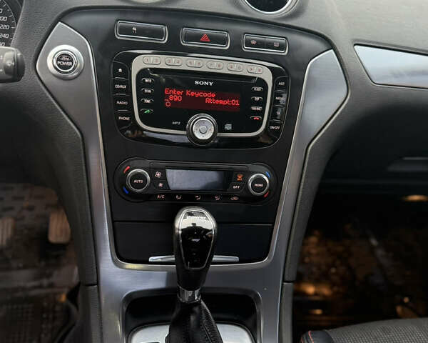 Черный Форд Мондео, объемом двигателя 2 л и пробегом 270 тыс. км за 5200 $, фото 9 на Automoto.ua