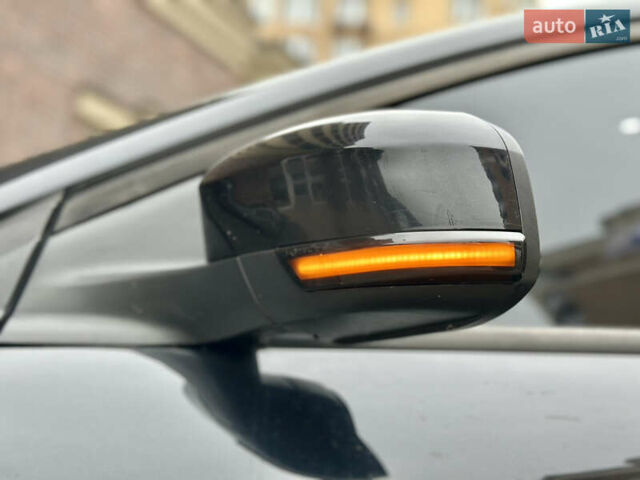 Черный Форд Мондео, объемом двигателя 2 л и пробегом 330 тыс. км за 7190 $, фото 12 на Automoto.ua