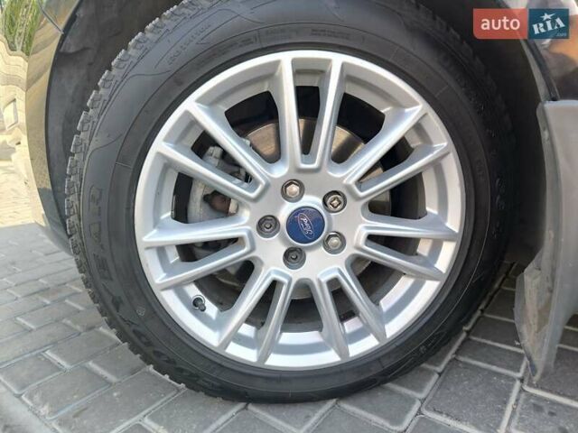 Черный Форд Мондео, объемом двигателя 2 л и пробегом 80 тыс. км за 11500 $, фото 20 на Automoto.ua