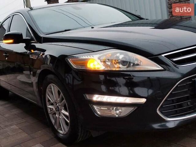 Черный Форд Мондео, объемом двигателя 2 л и пробегом 162 тыс. км за 8700 $, фото 3 на Automoto.ua