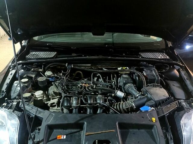 Черный Форд Мондео, объемом двигателя 1.6 л и пробегом 260 тыс. км за 6600 $, фото 12 на Automoto.ua