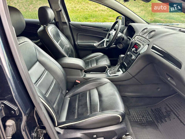 Черный Форд Мондео, объемом двигателя 2 л и пробегом 80 тыс. км за 8888 $, фото 17 на Automoto.ua