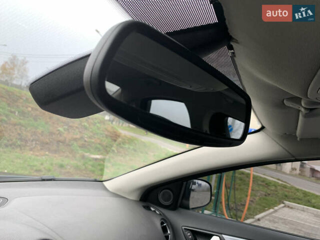 Черный Форд Мондео, объемом двигателя 1.6 л и пробегом 130 тыс. км за 8000 $, фото 6 на Automoto.ua