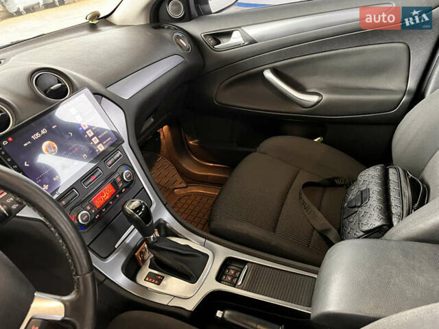 Черный Форд Мондео, объемом двигателя 2 л и пробегом 206 тыс. км за 8000 $, фото 23 на Automoto.ua