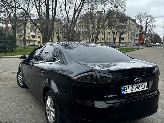 Черный Форд Мондео, объемом двигателя 1.6 л и пробегом 146 тыс. км за 7500 $, фото 4 на Automoto.ua