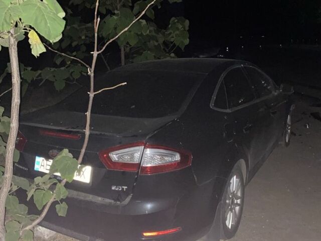 Черный Форд Мондео, объемом двигателя 0 л и пробегом 196 тыс. км за 3000 $, фото 2 на Automoto.ua