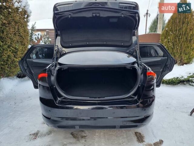 Чорний Форд Мондео, об'ємом двигуна 1.6 л та пробігом 151 тис. км за 6800 $, фото 17 на Automoto.ua