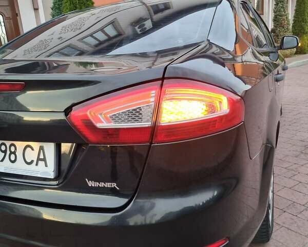 Черный Форд Мондео, объемом двигателя 1.6 л и пробегом 178 тыс. км за 6700 $, фото 26 на Automoto.ua