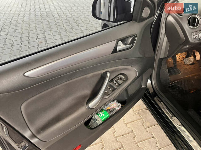 Черный Форд Мондео, объемом двигателя 2 л и пробегом 206 тыс. км за 8900 $, фото 29 на Automoto.ua