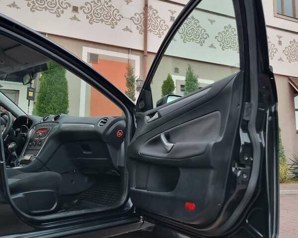 Чорний Форд Мондео, об'ємом двигуна 1.6 л та пробігом 178 тис. км за 6300 $, фото 21 на Automoto.ua