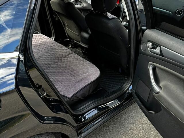 Черный Форд Мондео, объемом двигателя 1.6 л и пробегом 150 тыс. км за 7200 $, фото 7 на Automoto.ua