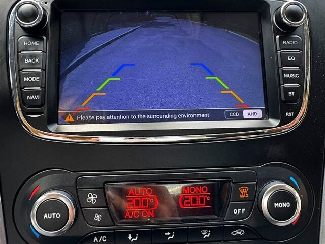 Черный Форд Мондео, объемом двигателя 1.6 л и пробегом 150 тыс. км за 7200 $, фото 8 на Automoto.ua