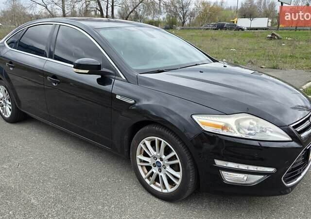 Чорний Форд Мондео, об'ємом двигуна 2 л та пробігом 67 тис. км за 11900 $, фото 6 на Automoto.ua