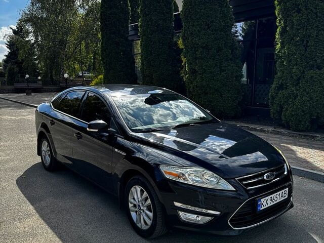Черный Форд Мондео, объемом двигателя 1.6 л и пробегом 150 тыс. км за 7200 $, фото 3 на Automoto.ua