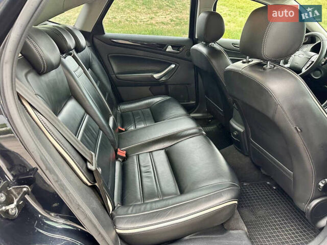 Черный Форд Мондео, объемом двигателя 2 л и пробегом 80 тыс. км за 8888 $, фото 18 на Automoto.ua