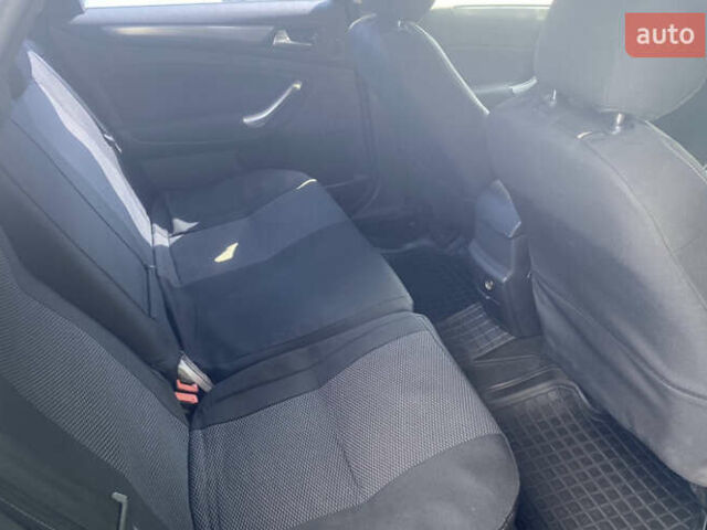 Черный Форд Мондео, объемом двигателя 2 л и пробегом 144 тыс. км за 8500 $, фото 13 на Automoto.ua