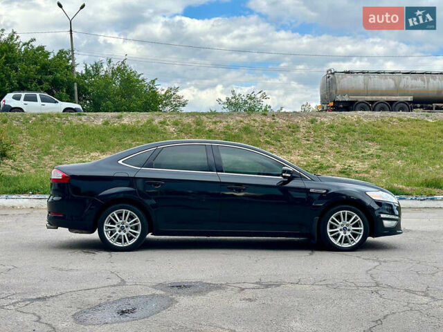 Чорний Форд Мондео, об'ємом двигуна 2 л та пробігом 80 тис. км за 8888 $, фото 5 на Automoto.ua