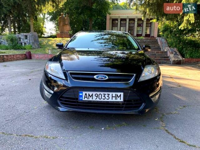 Черный Форд Мондео, объемом двигателя 1.6 л и пробегом 267 тыс. км за 7000 $, фото 5 на Automoto.ua