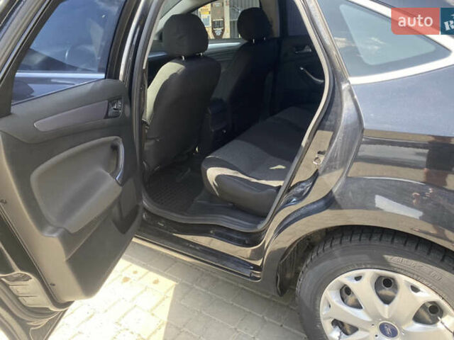 Черный Форд Мондео, объемом двигателя 2 л и пробегом 144 тыс. км за 8500 $, фото 10 на Automoto.ua