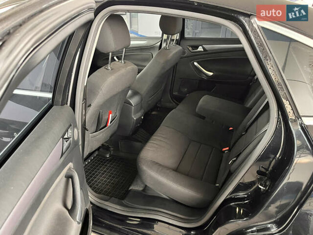 Черный Форд Мондео, объемом двигателя 2 л и пробегом 206 тыс. км за 8900 $, фото 30 на Automoto.ua