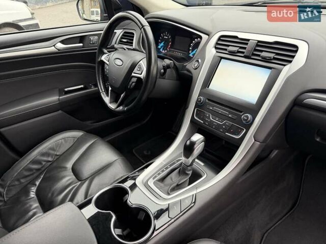 Черный Форд Мондео, объемом двигателя 2 л и пробегом 170 тыс. км за 8700 $, фото 43 на Automoto.ua