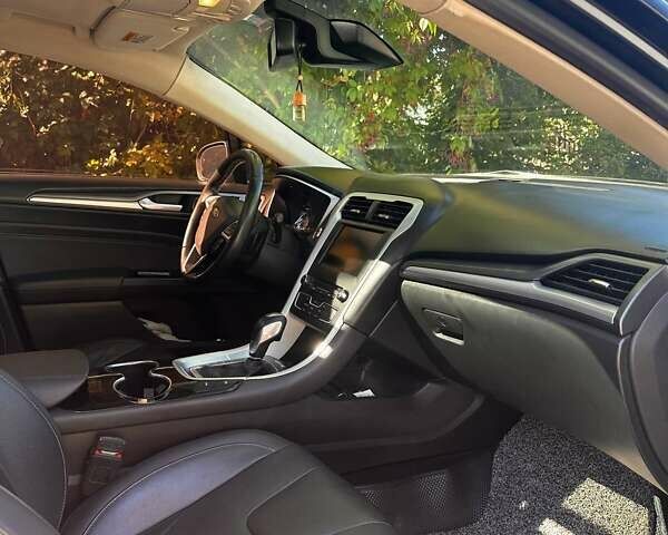 Чорний Форд Мондео, об'ємом двигуна 2 л та пробігом 195 тис. км за 12500 $, фото 18 на Automoto.ua