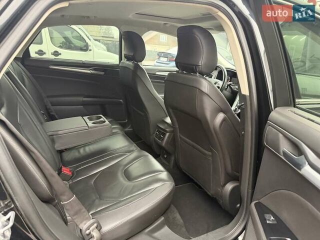 Черный Форд Мондео, объемом двигателя 2 л и пробегом 170 тыс. км за 8700 $, фото 38 на Automoto.ua