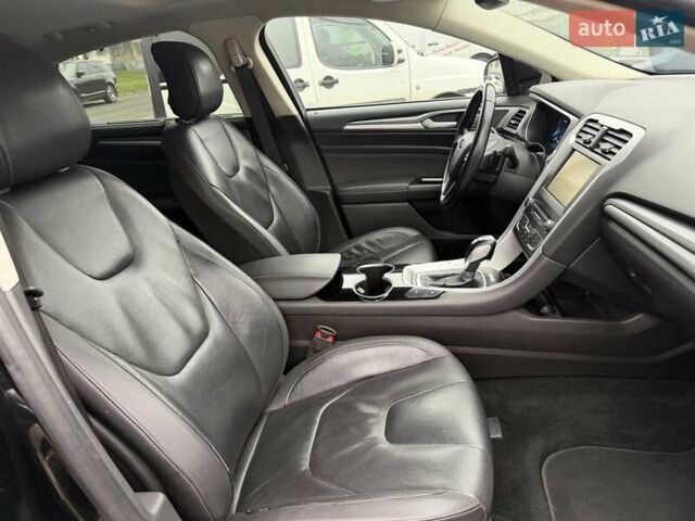 Черный Форд Мондео, объемом двигателя 2 л и пробегом 170 тыс. км за 8700 $, фото 45 на Automoto.ua