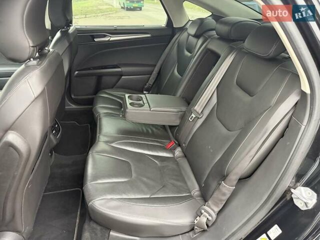 Черный Форд Мондео, объемом двигателя 2 л и пробегом 170 тыс. км за 8700 $, фото 39 на Automoto.ua