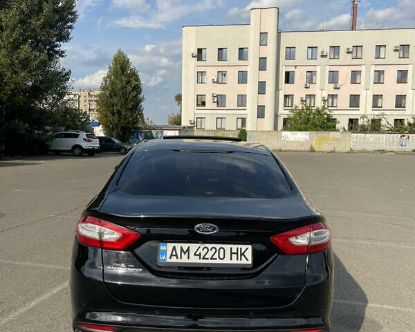 Черный Форд Мондео, объемом двигателя 2 л и пробегом 131 тыс. км за 12700 $, фото 5 на Automoto.ua