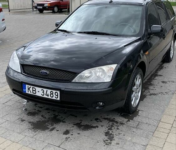 Чорний Форд Мондео, об'ємом двигуна 1.8 л та пробігом 245 тис. км за 1600 $, фото 4 на Automoto.ua
