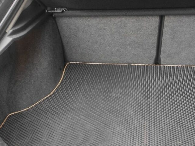 Черный Форд Мондео, объемом двигателя 1.8 л и пробегом 202 тыс. км за 5000 $, фото 1 на Automoto.ua