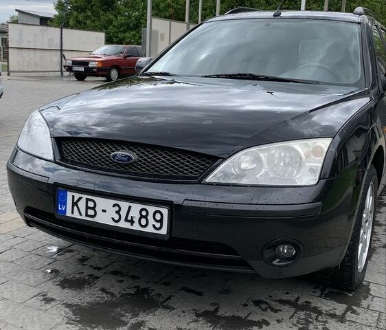 Чорний Форд Мондео, об'ємом двигуна 1.8 л та пробігом 245 тис. км за 1600 $, фото 7 на Automoto.ua