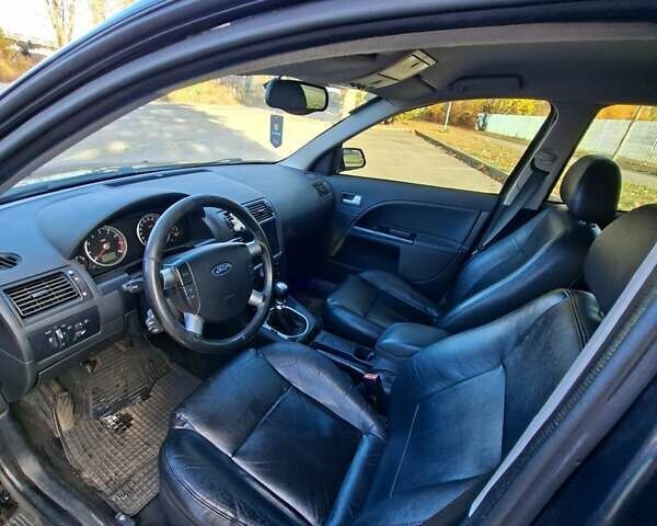 Черный Форд Мондео, объемом двигателя 2 л и пробегом 208 тыс. км за 4500 $, фото 3 на Automoto.ua