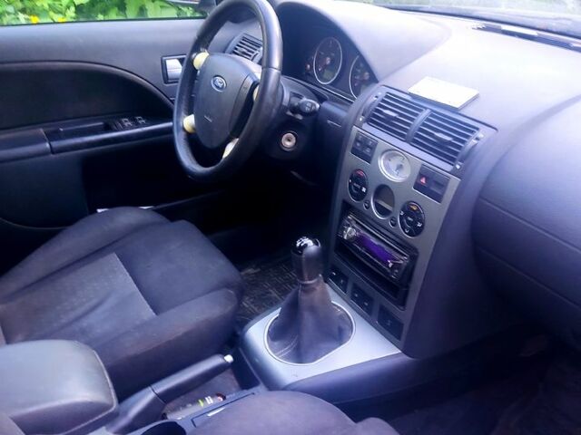 Чорний Форд Мондео, об'ємом двигуна 2 л та пробігом 400 тис. км за 2700 $, фото 3 на Automoto.ua