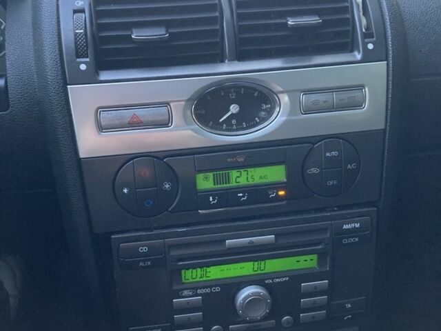 Черный Форд Мондео, объемом двигателя 0 л и пробегом 295 тыс. км за 1400 $, фото 8 на Automoto.ua