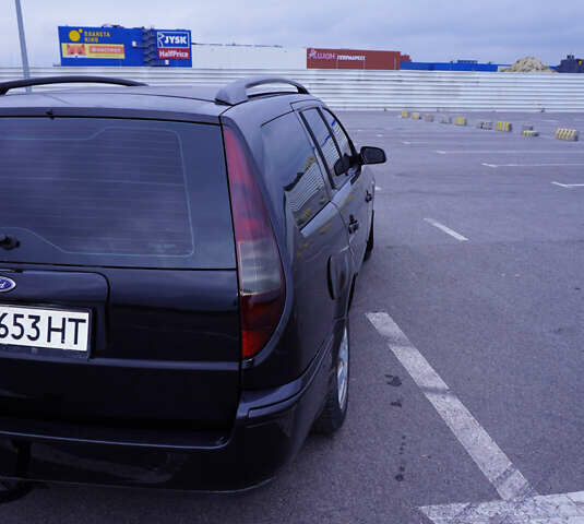 Черный Форд Мондео, объемом двигателя 2 л и пробегом 294 тыс. км за 3899 $, фото 9 на Automoto.ua