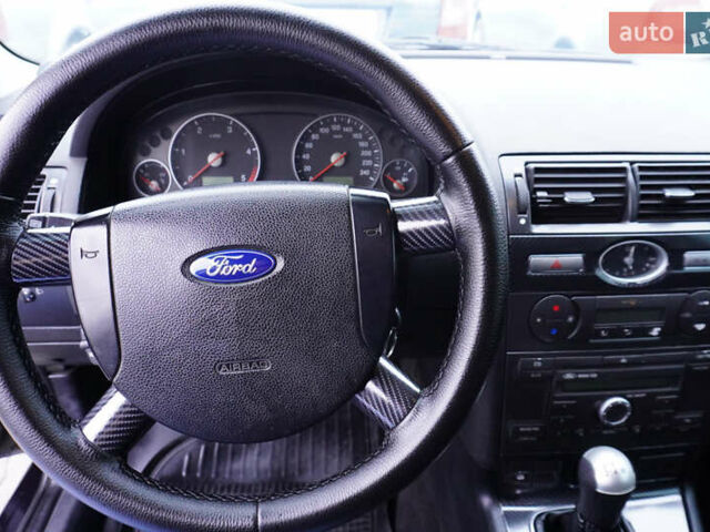 Черный Форд Мондео, объемом двигателя 2 л и пробегом 294 тыс. км за 3899 $, фото 33 на Automoto.ua