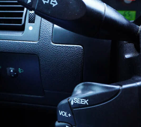 Черный Форд Мондео, объемом двигателя 2 л и пробегом 294 тыс. км за 3899 $, фото 31 на Automoto.ua