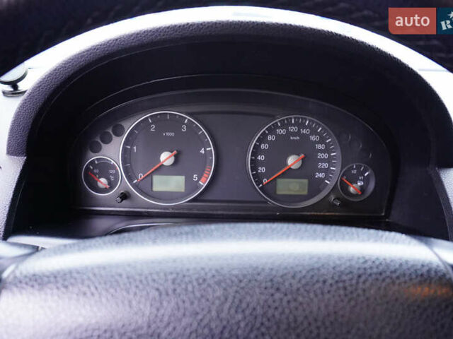 Черный Форд Мондео, объемом двигателя 2 л и пробегом 294 тыс. км за 3899 $, фото 32 на Automoto.ua