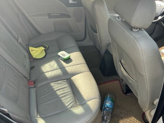 Чорний Форд Мондео, об'ємом двигуна 0 л та пробігом 250 тис. км за 1064 $, фото 4 на Automoto.ua