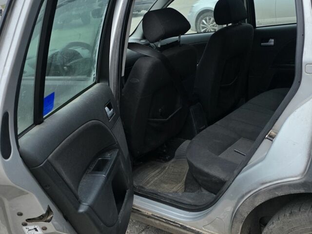 Чорний Форд Мондео, об'ємом двигуна 2 л та пробігом 333 тис. км за 1799 $, фото 21 на Automoto.ua