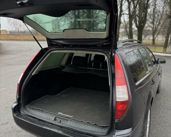 Черный Форд Мондео, объемом двигателя 1.98 л и пробегом 315 тыс. км за 3700 $, фото 19 на Automoto.ua