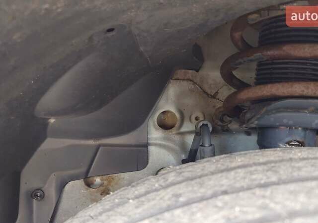 Черный Форд Мондео, объемом двигателя 2 л и пробегом 285 тыс. км за 4600 $, фото 13 на Automoto.ua