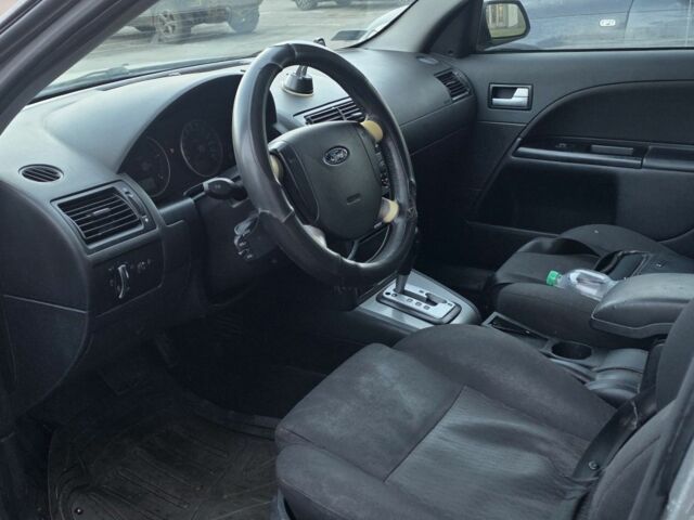 Чорний Форд Мондео, об'ємом двигуна 2 л та пробігом 333 тис. км за 1799 $, фото 9 на Automoto.ua