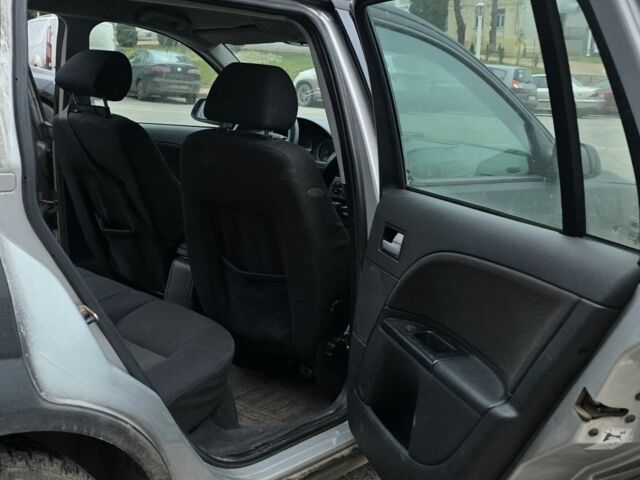 Чорний Форд Мондео, об'ємом двигуна 2 л та пробігом 333 тис. км за 1799 $, фото 17 на Automoto.ua