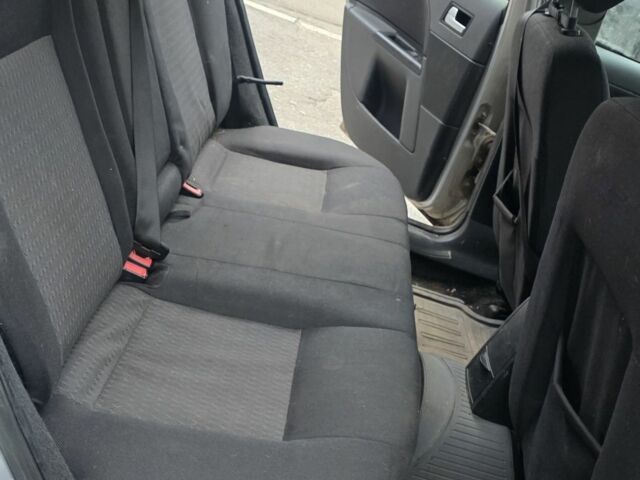 Чорний Форд Мондео, об'ємом двигуна 2 л та пробігом 333 тис. км за 1799 $, фото 18 на Automoto.ua