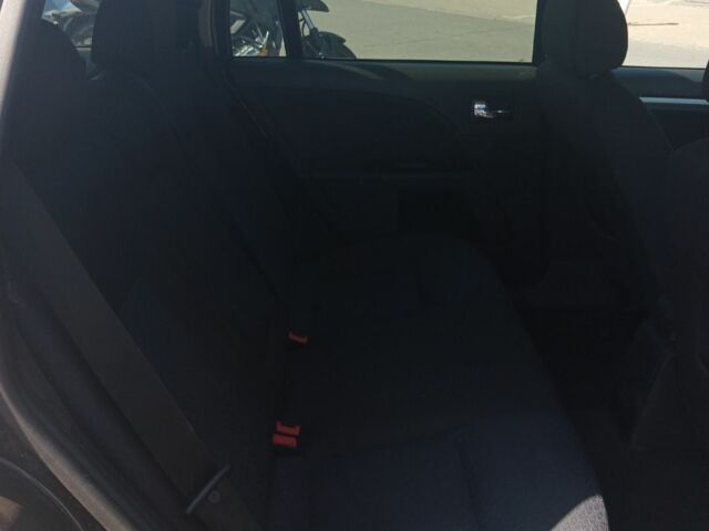 Черный Форд Мондео, объемом двигателя 2 л и пробегом 225 тыс. км за 3500 $, фото 5 на Automoto.ua